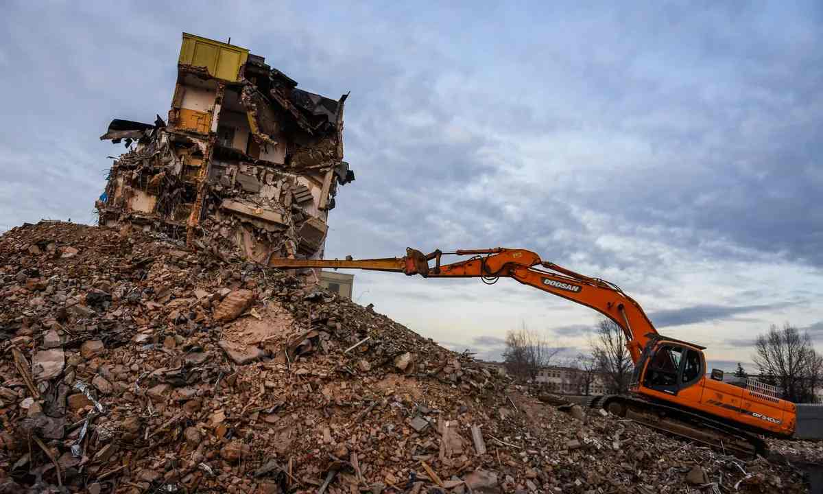 Read more about the article Repurposing vs. Demolition: Decision-making for Michigan Businesses